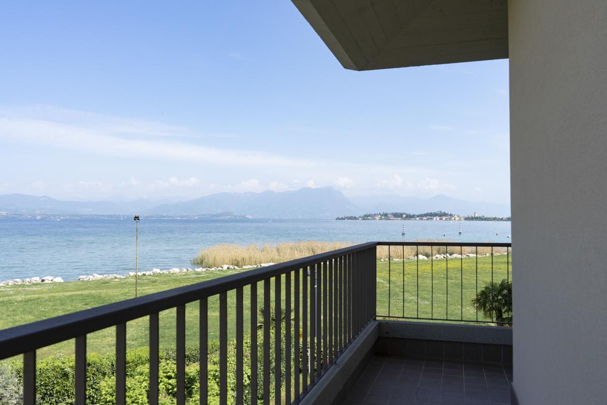 Appartamenti Residence Tulipano Sirmione Exterior photo