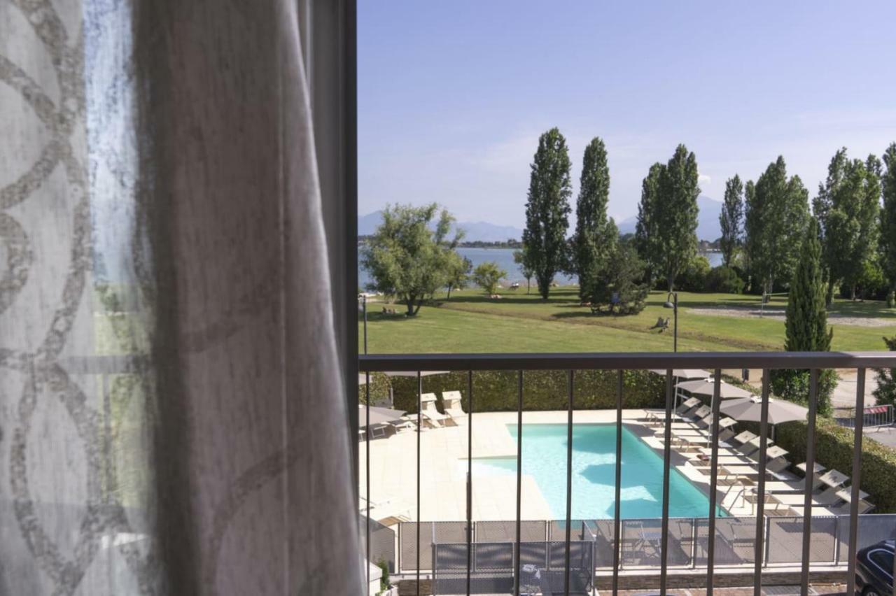 Appartamenti Residence Tulipano Sirmione Exterior photo