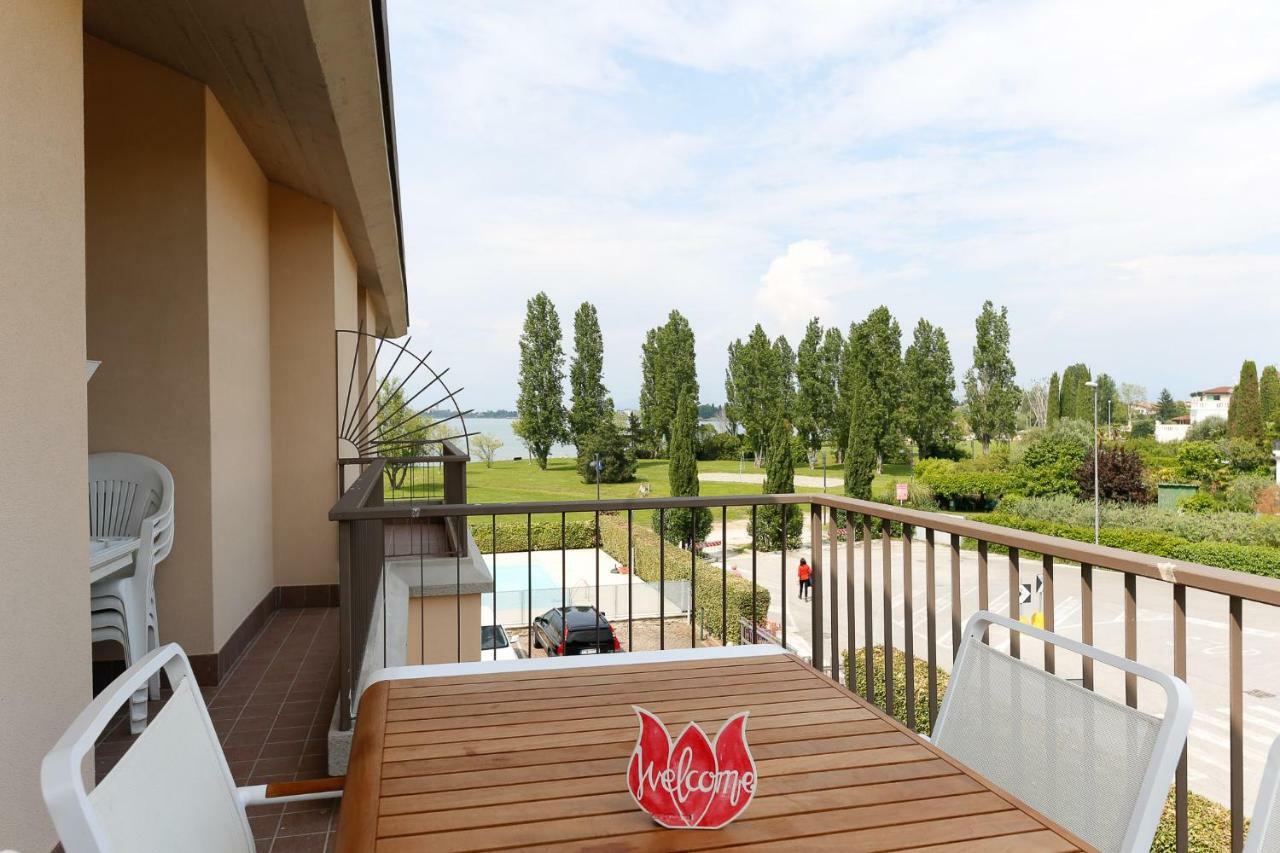 Appartamenti Residence Tulipano Sirmione Exterior photo